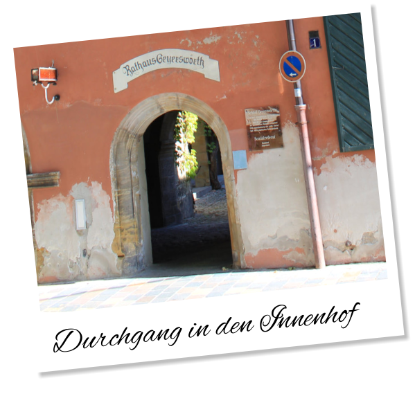 Durchgang in den Innenhof