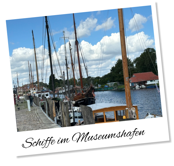 Schiffe im Museumshafen